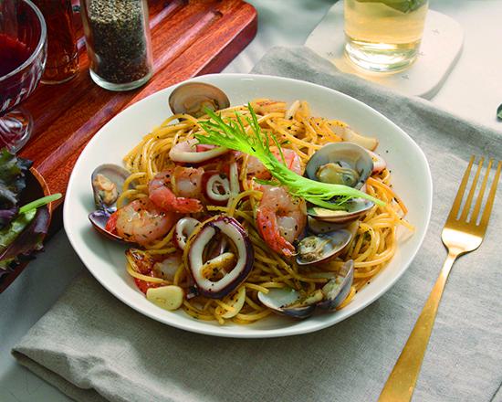 香蒜清炒海鮮義大利麵｜Delizioso 義式廚房