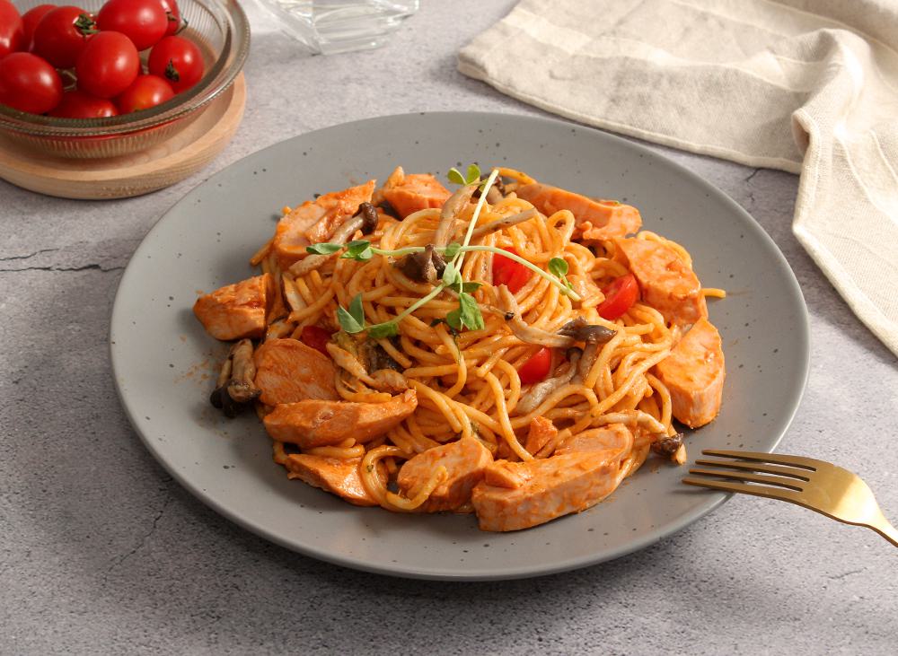 粉紅醬雞肉義大利麵